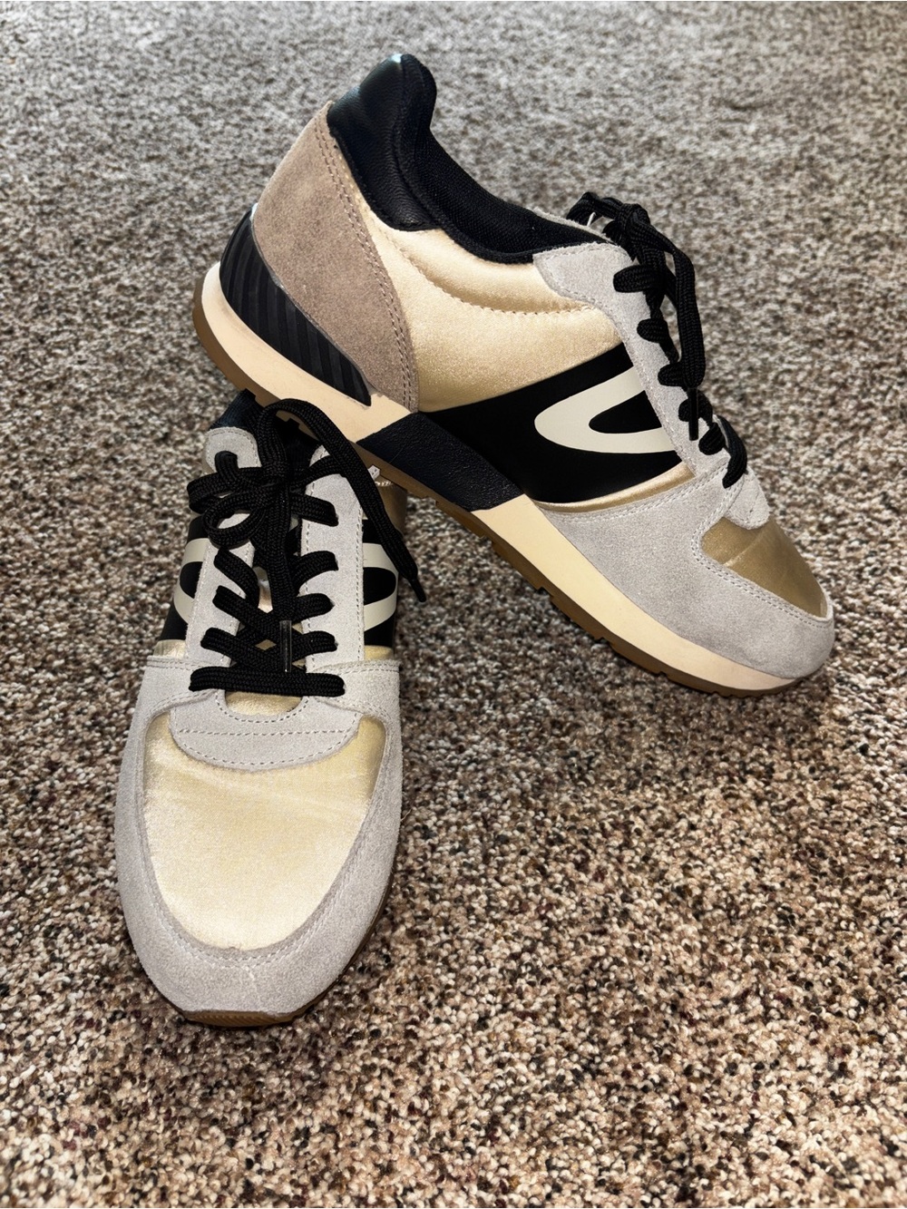 TRETORN Women's Size 11 US EUC Loyola 2.0 Beige Suede Leather Sneakers Shoes